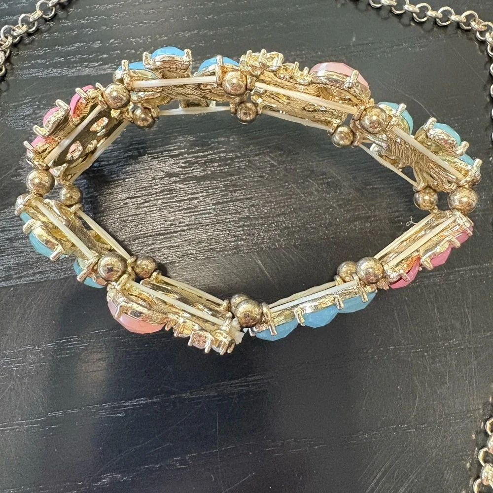 Pink and Blue Necklace and Bracelet, Elegant Jewelry - Picture 4 of 7